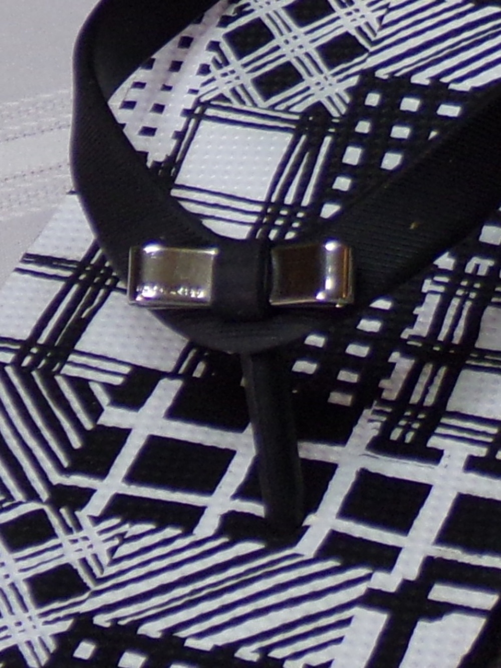 NWOB Coach New York Geometric Graphic Print Thong Bow Wedge Sandal Blk/Wh SzUS 7 - Picture 10 of 14